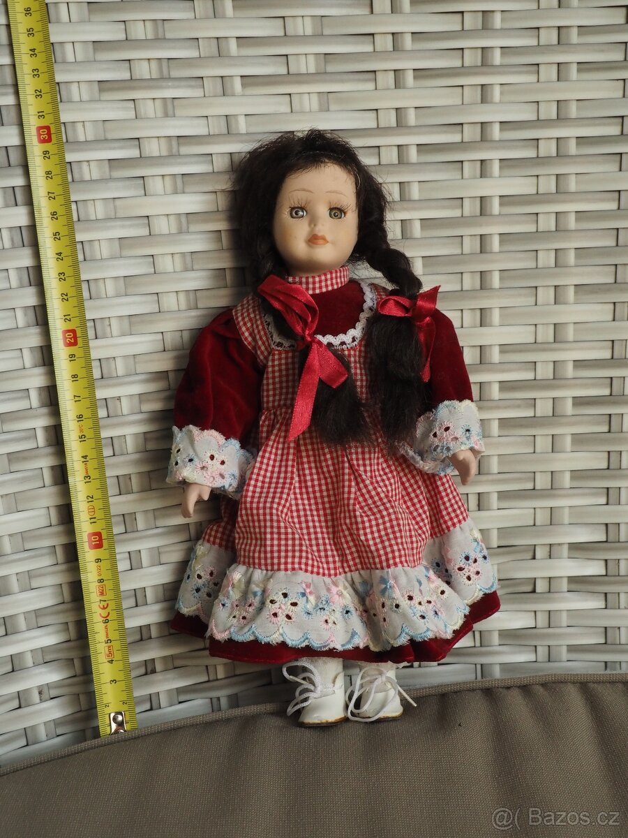 Porcelánová panenka - tmavovláska - 2
