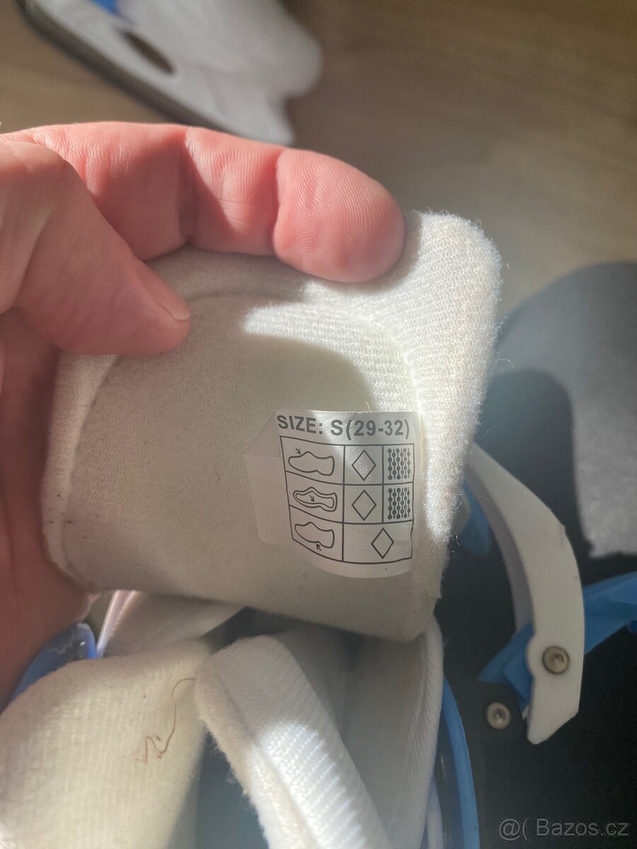 Prodám dětské zimní brusle 29-32 - 2