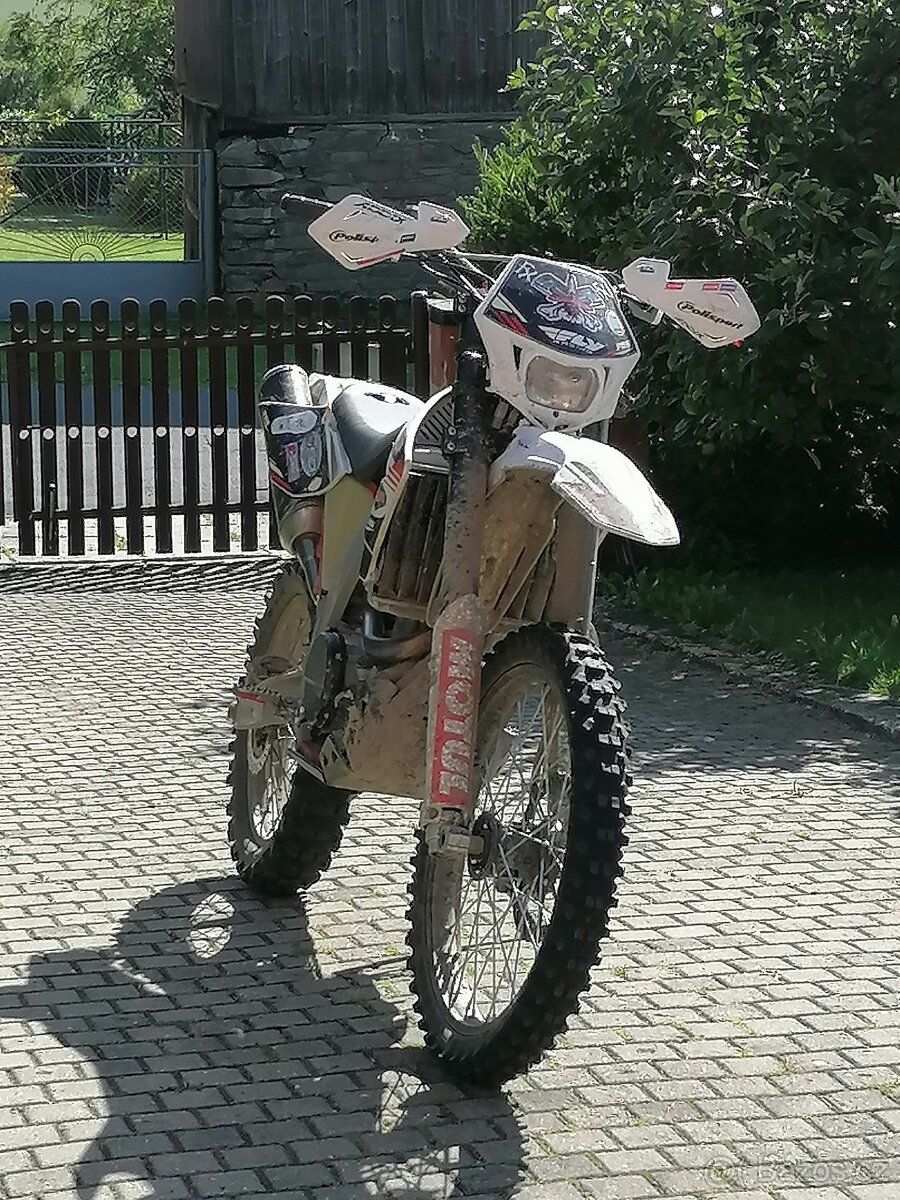 Enduro AJP PR5 250 - 2