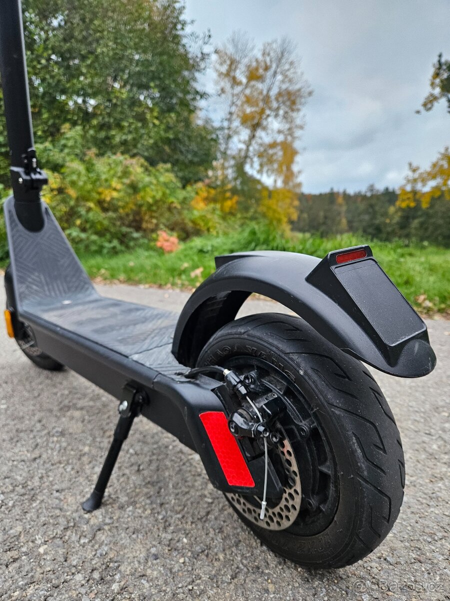 Elektrokoloběžka Cory Cool - 2