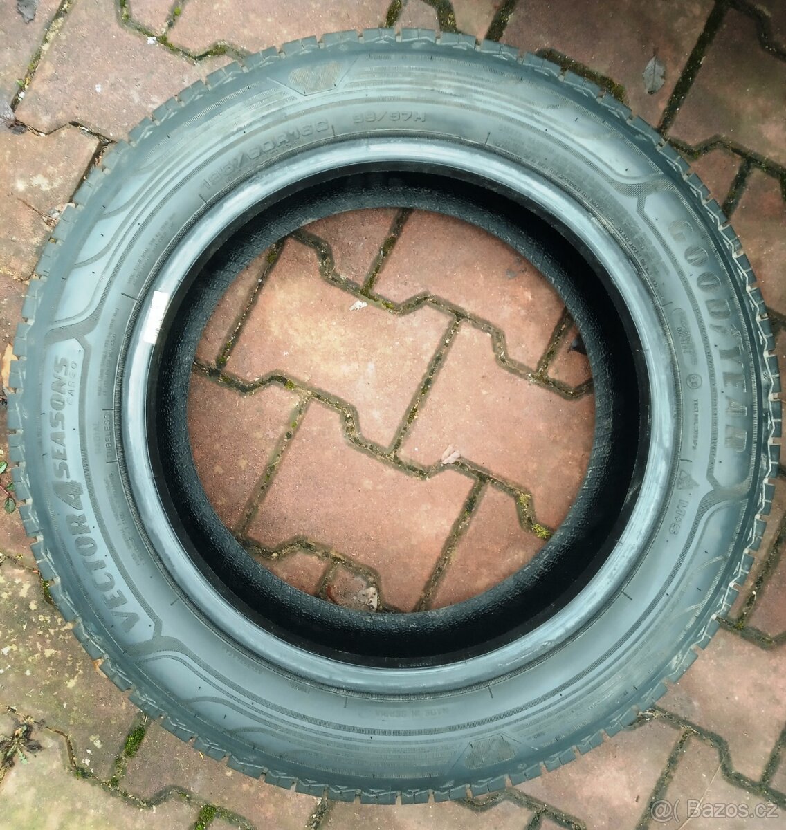 Pneu Goodyear celoroční a zimní 195/60/16C 4 a 2 ks - 2