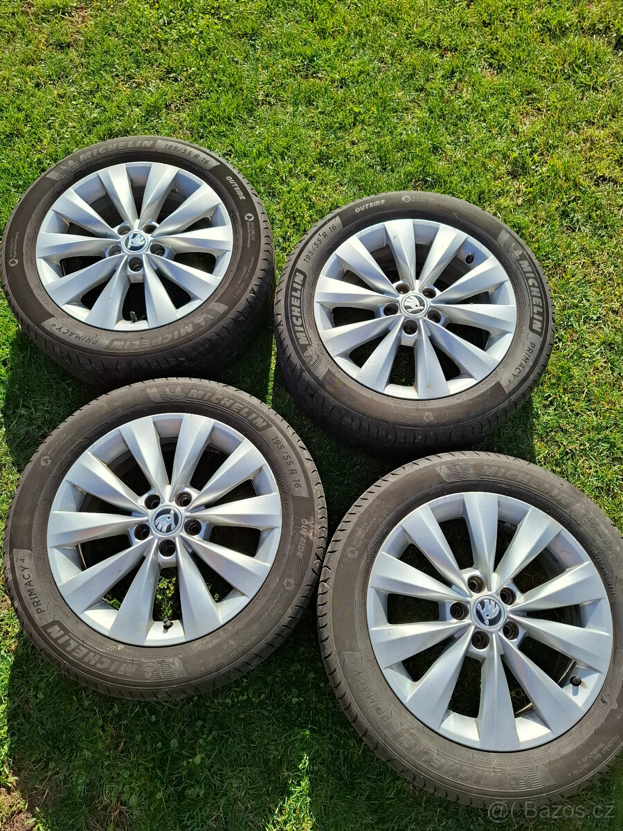 ALU Kola ŠKODA 5x100 R16 - LETNÍ PNEU MICHELIN - 2