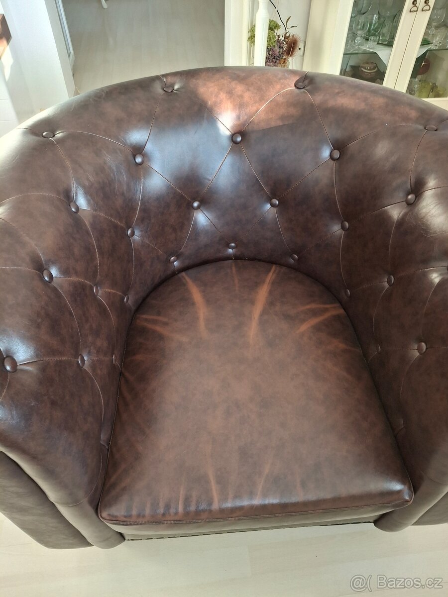 Prodám sedačku a 2 křesla - 2