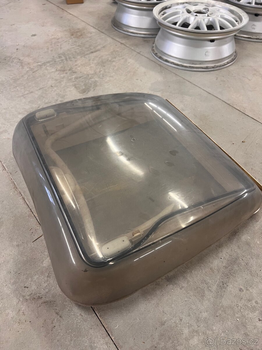 Střešní okno karavan - 2