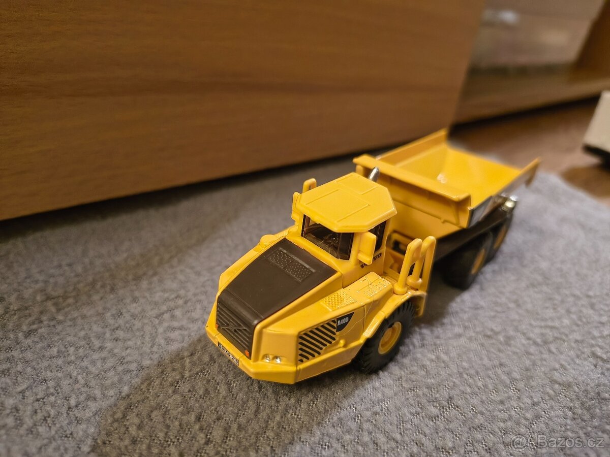 Siku 1877 Dampr Volvo - 2