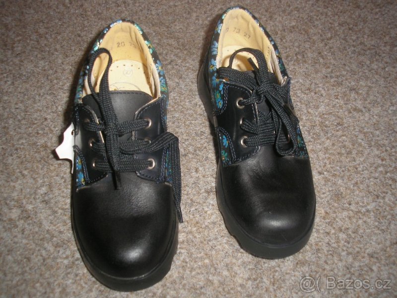 Dívčí kožené botičky vel.24 nebo 27 - 2
