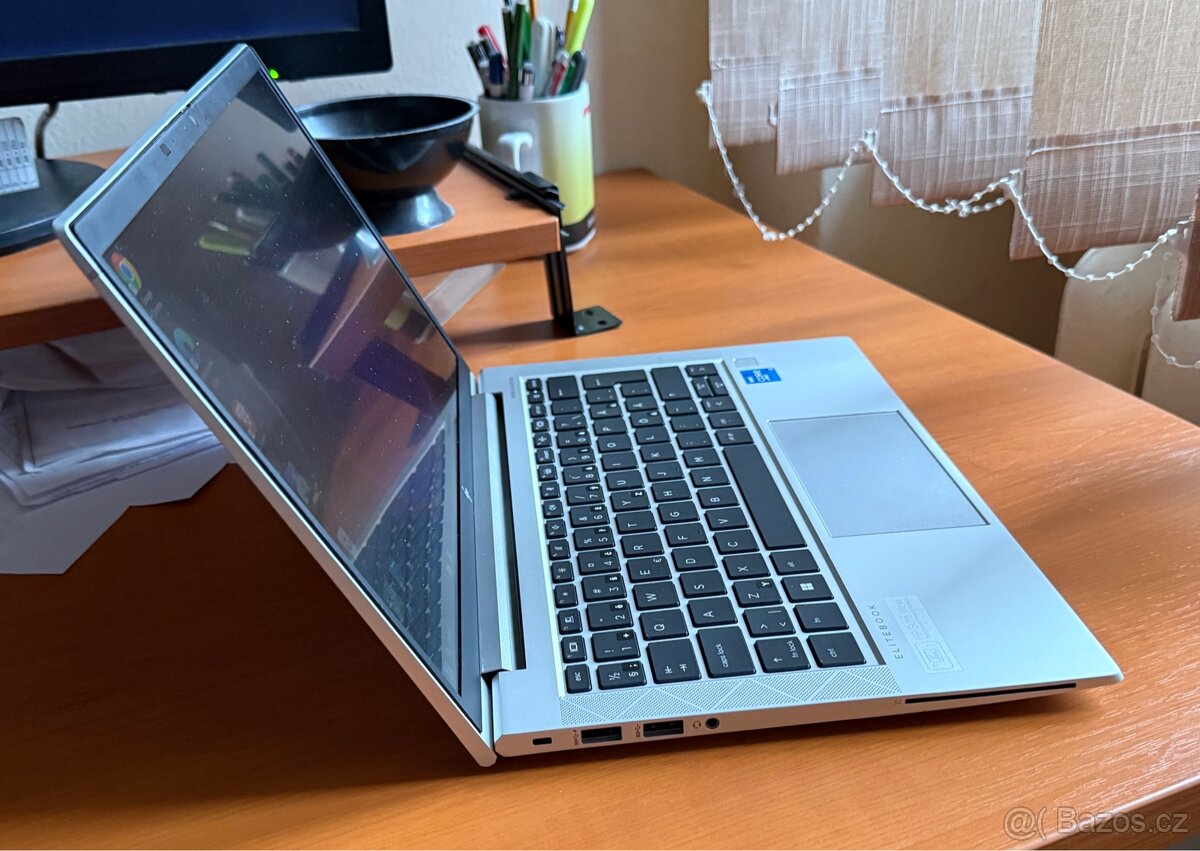HP EliteBook 830 G8, 16GB RÁM, 256GB SSD - 2