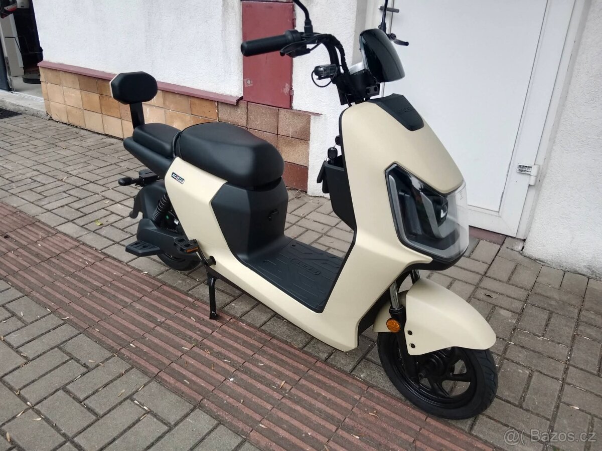 E-Skútr LATTE - 2