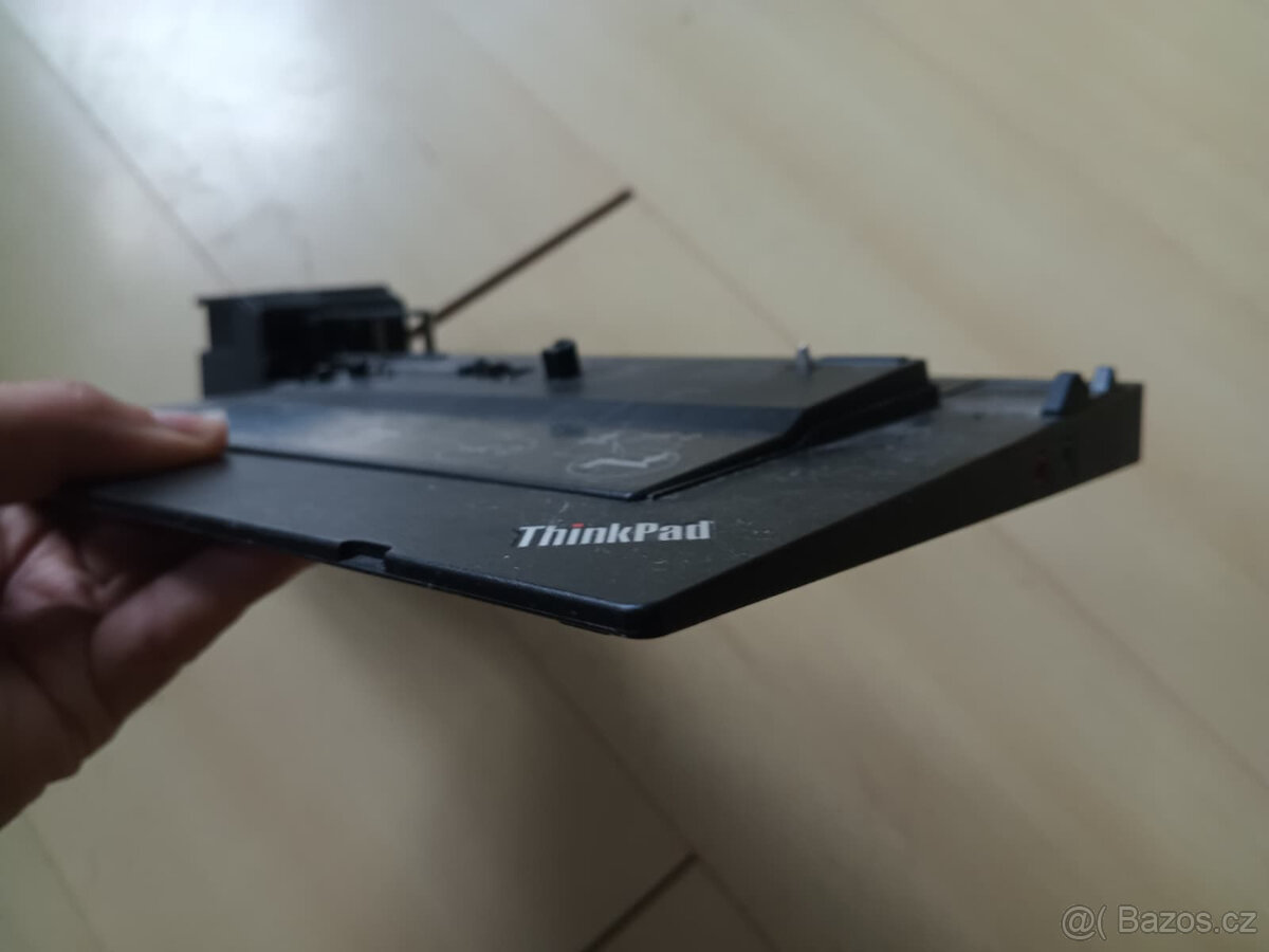 Dokovací stanice k Lenovo Thinkpad notebookum serie 3 - 2