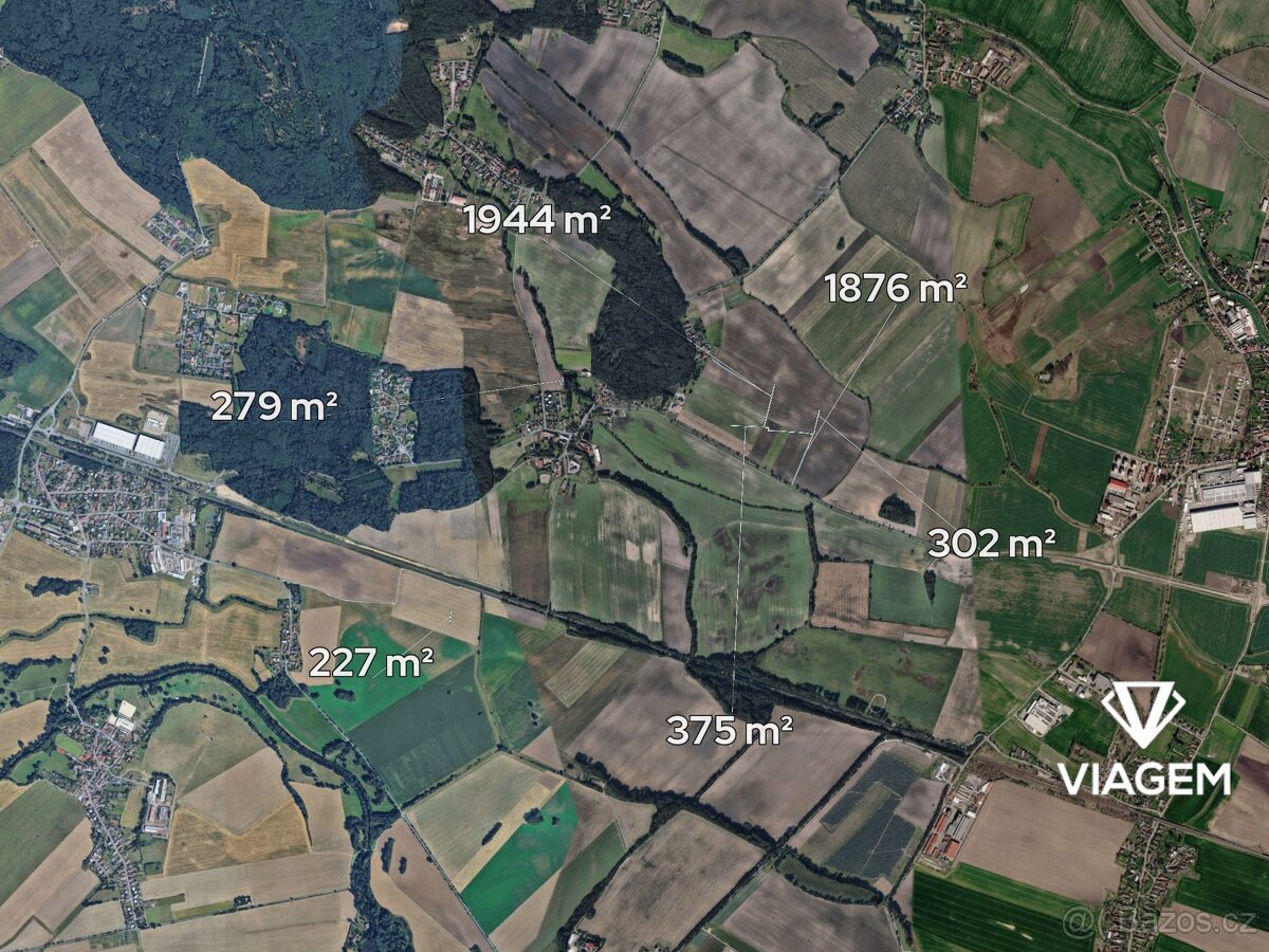 Pole 5 003 m², Podíl 75 % o výměře 409 m² - 2