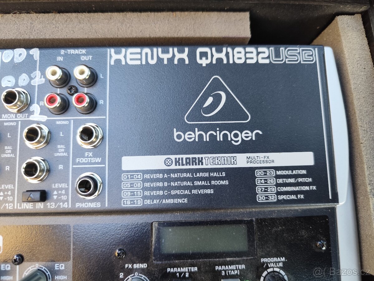 Behringer Xenyx QX 1832 USB - 2