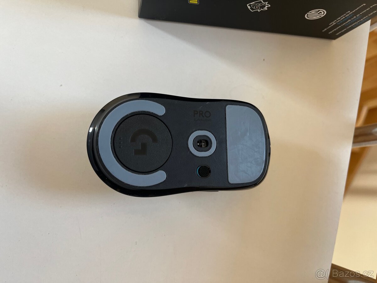 Herní myš Logitech g pro Superlight - 2