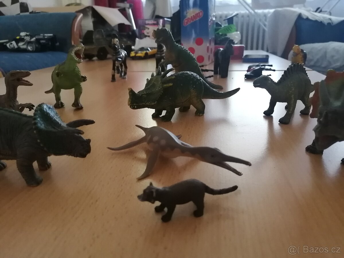 Dinosauři - 2