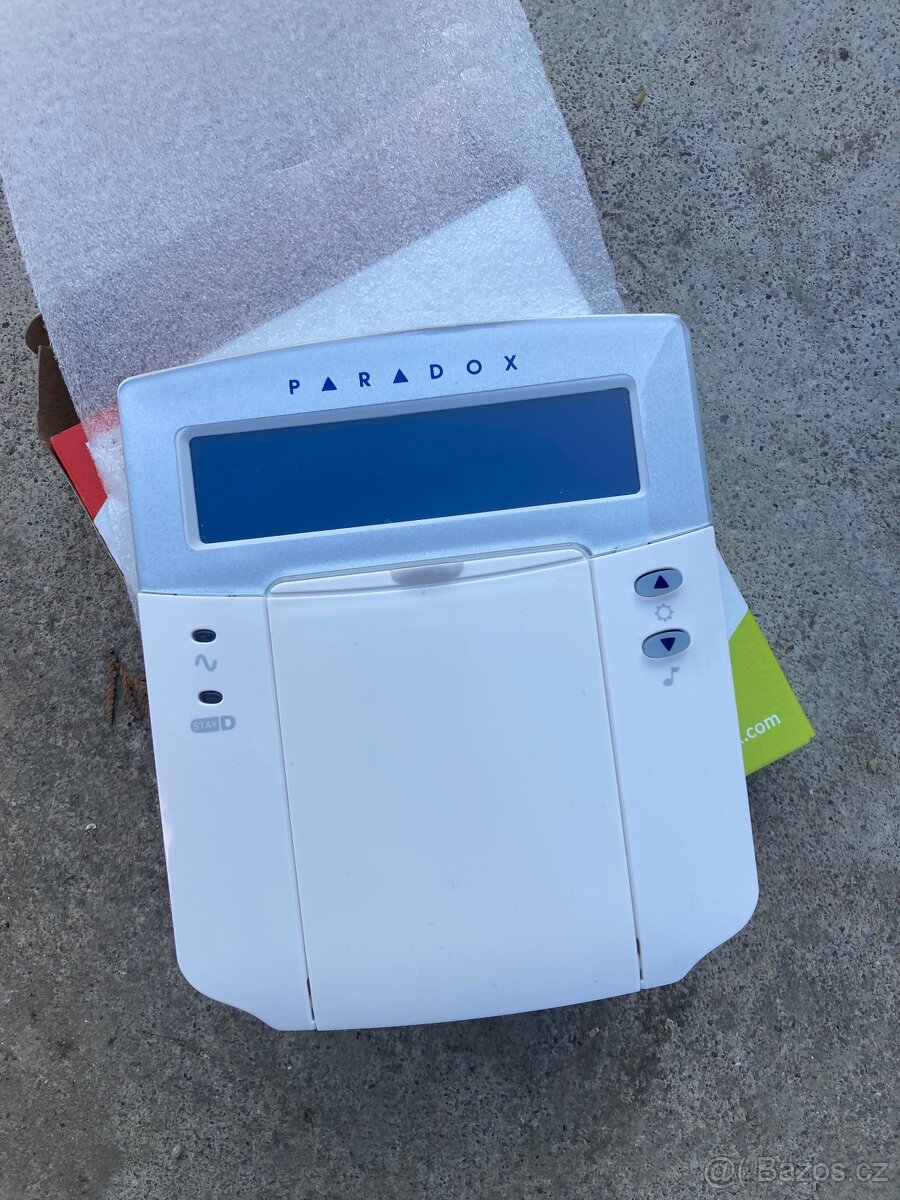 Paradox K32LCD+ textová LCD klávesnice - 2
