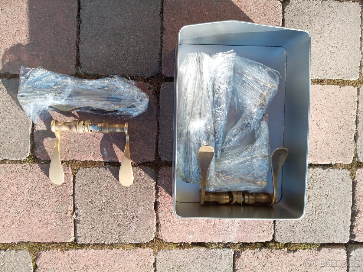 Mosazné kliky s kováním 4 sady - 2