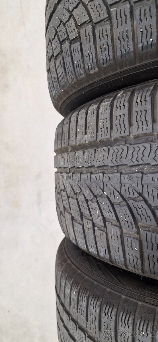 Zimní pneu 235/45 R18 Nokian WR XL - 2