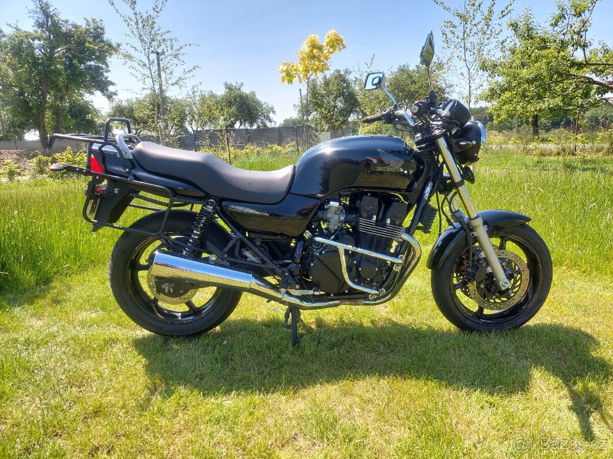 Honda CB 750 SEVEN FIFTY - 2