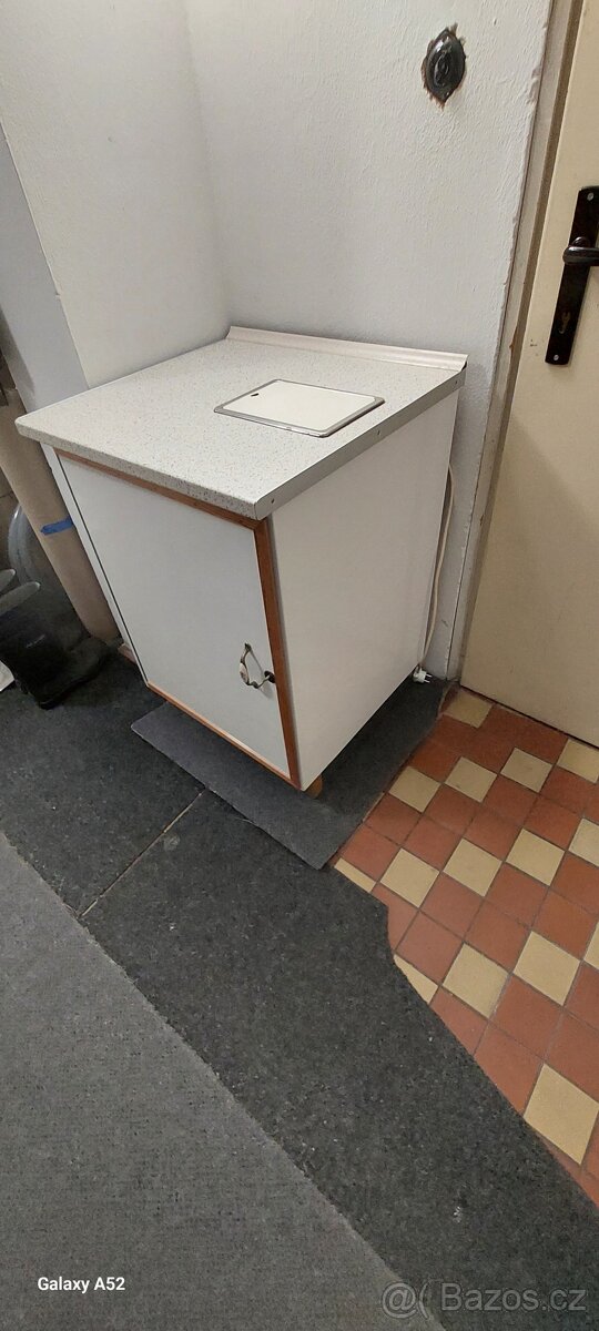 Robot uks skřínkový - 2