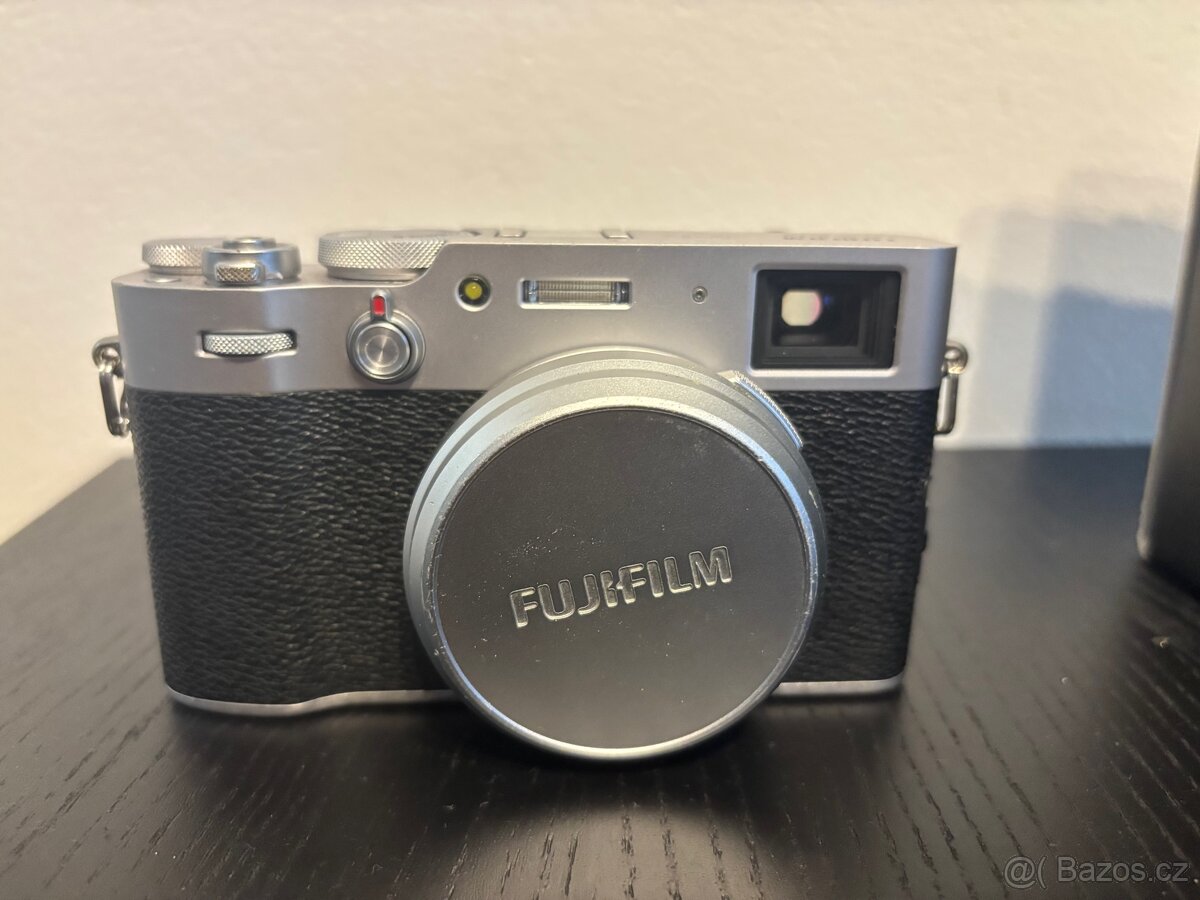 FUJIFILM X100V - 2