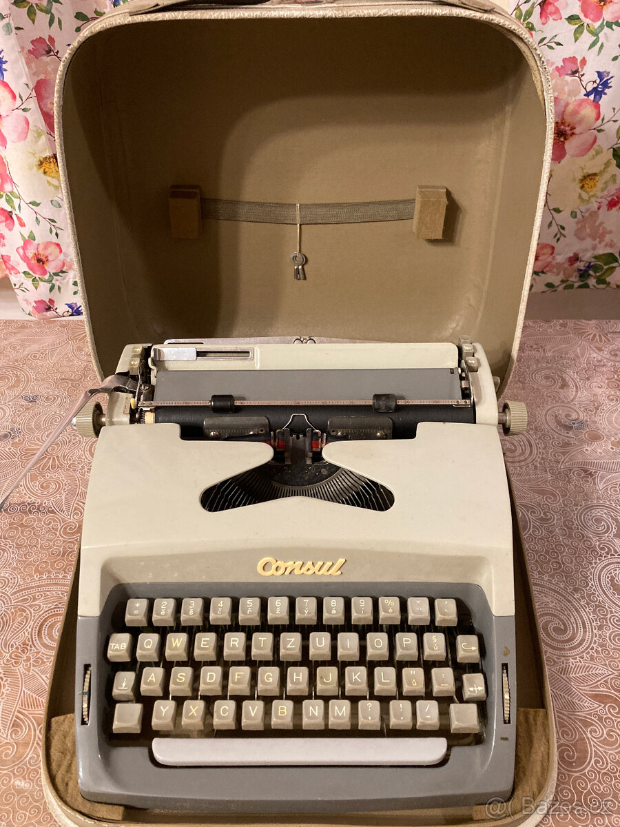 Retro psací stroj Consul - 2