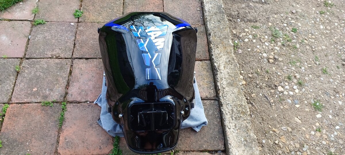 Yamaha MT-10 SP - nádrž - 2