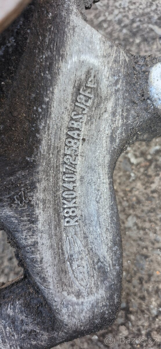 Prava tehlice audi A6 4G A4 B8 8K A5 8T - 2