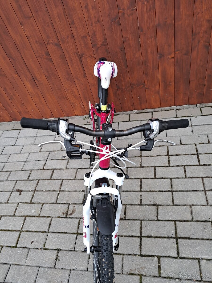 Dívčí kolo Superior - 2