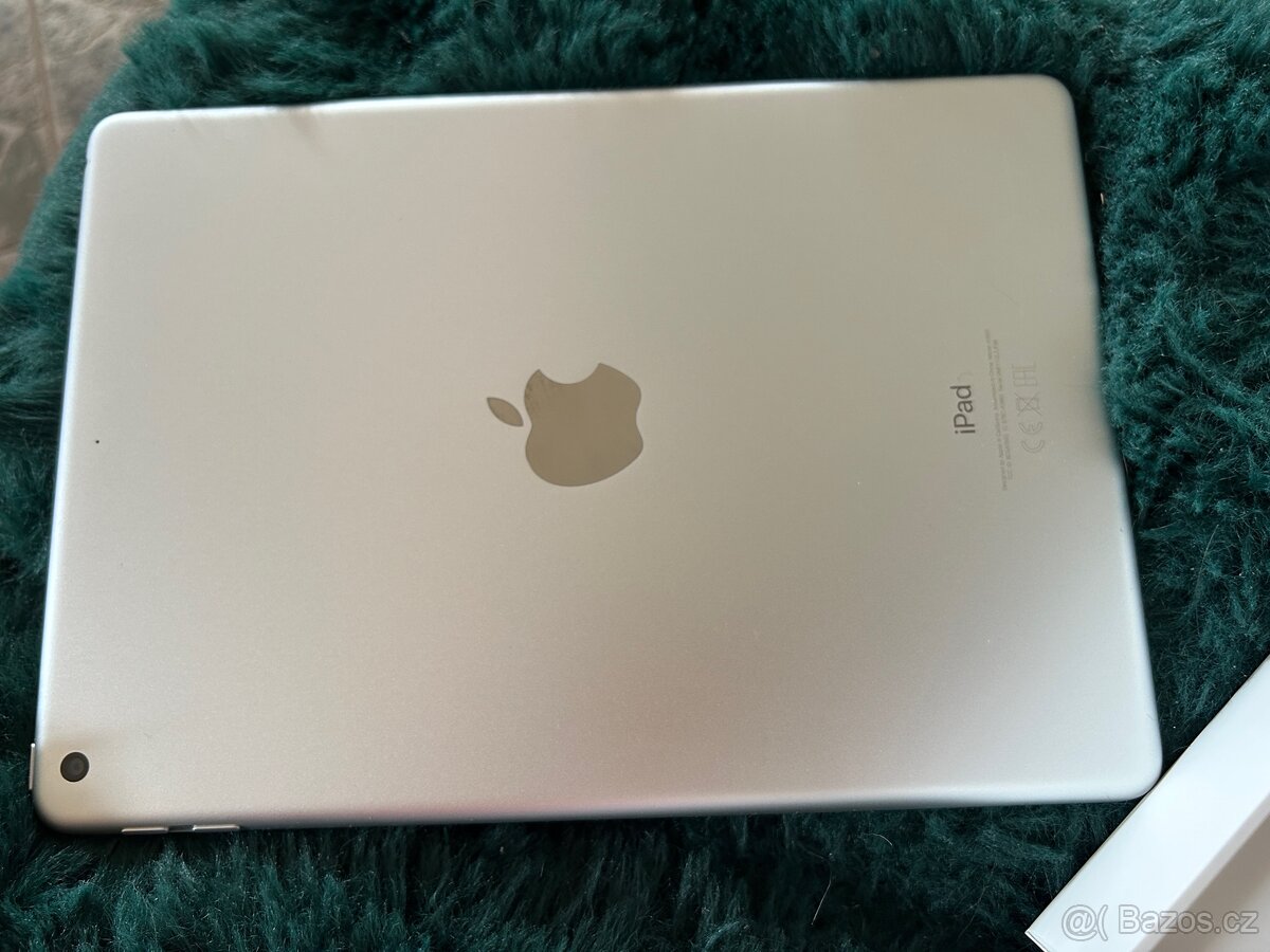 Apple iPad 6. gen 32 GB - 2