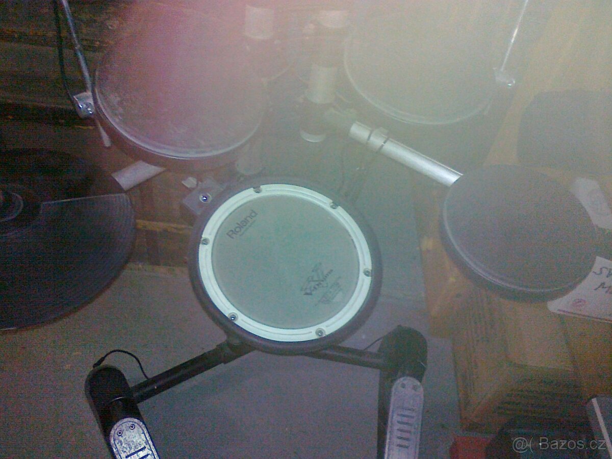 elektronická bicí souprava Roland - 2