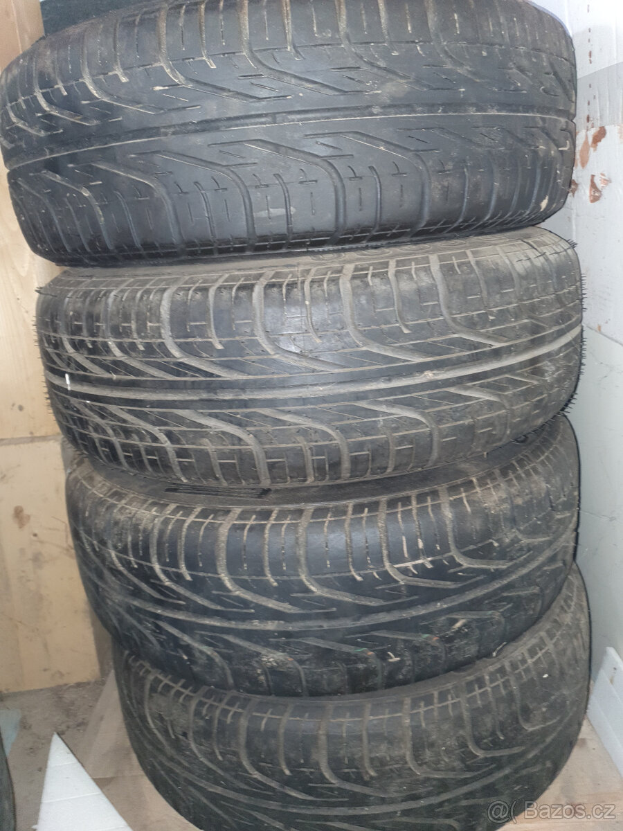 195/60/R15 Pirelli P6000 - 2