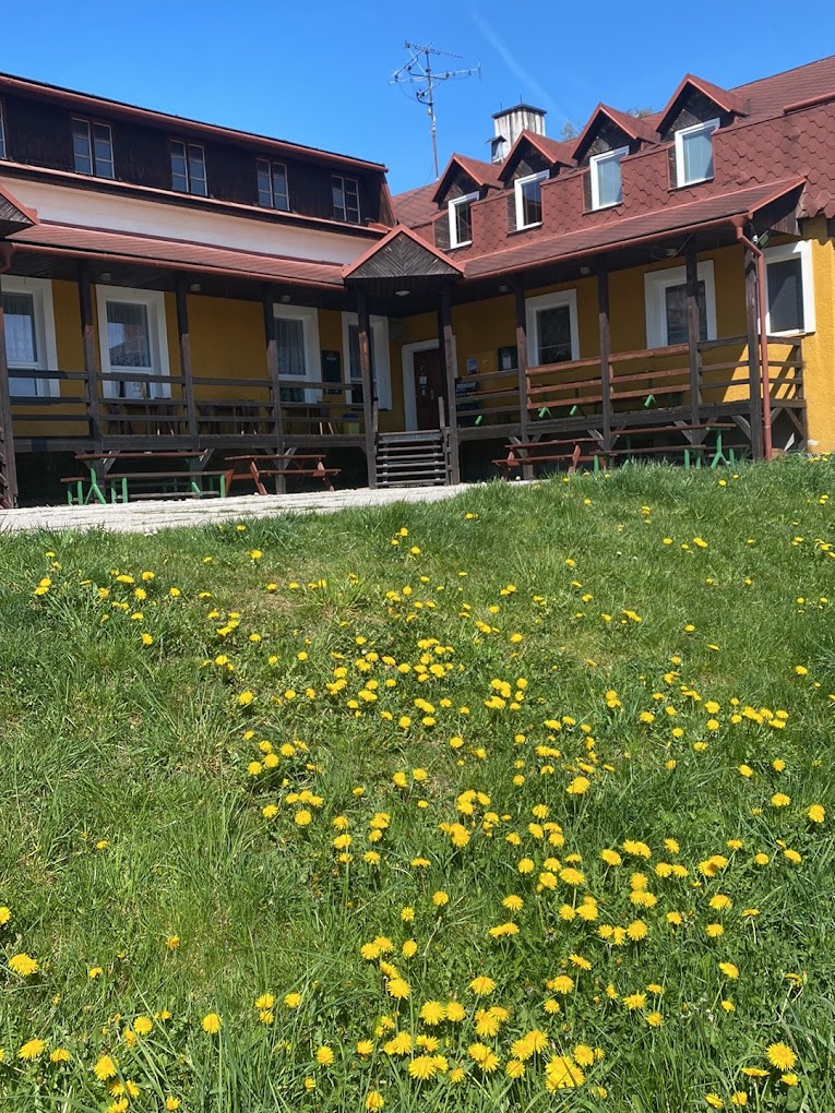 Velká restaurace na krásném místě - 2