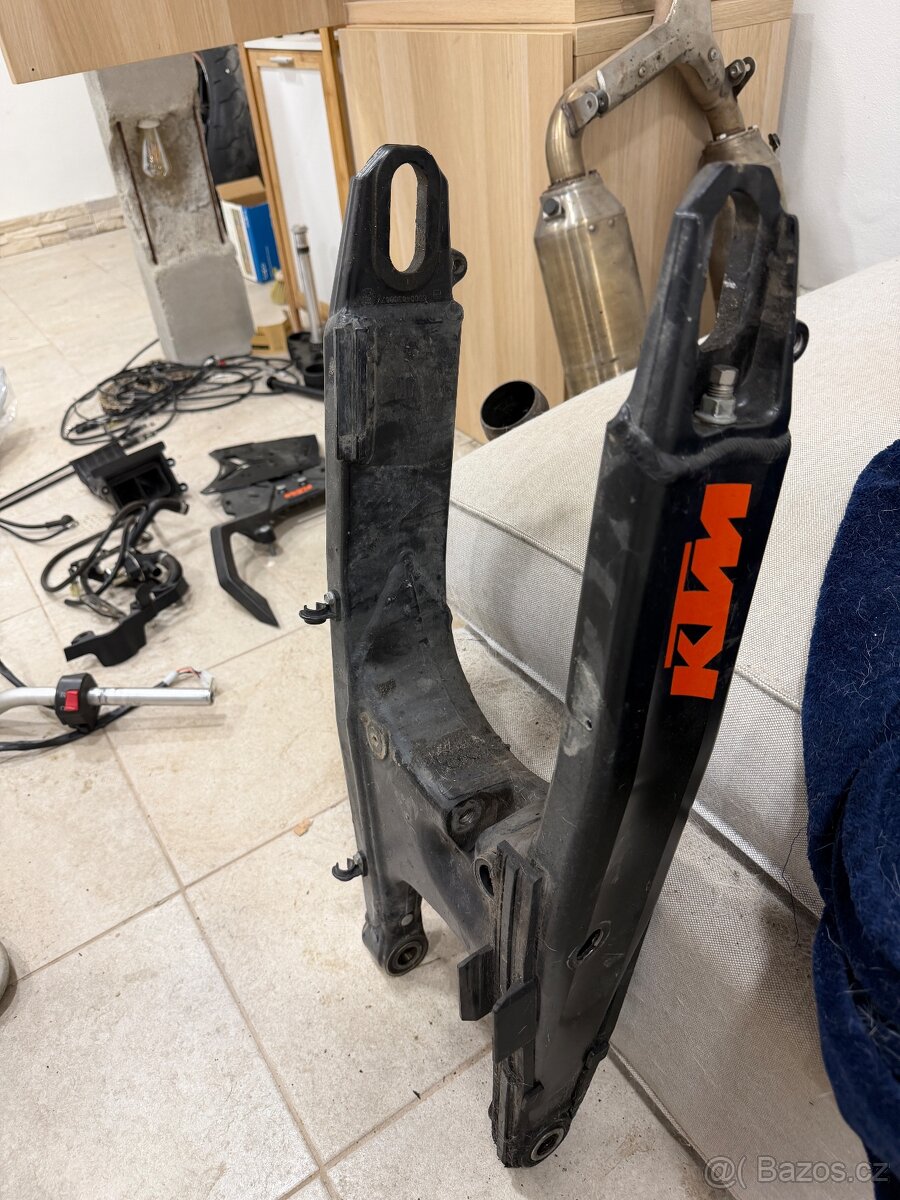 Ktm 990 smt 2010 - 2