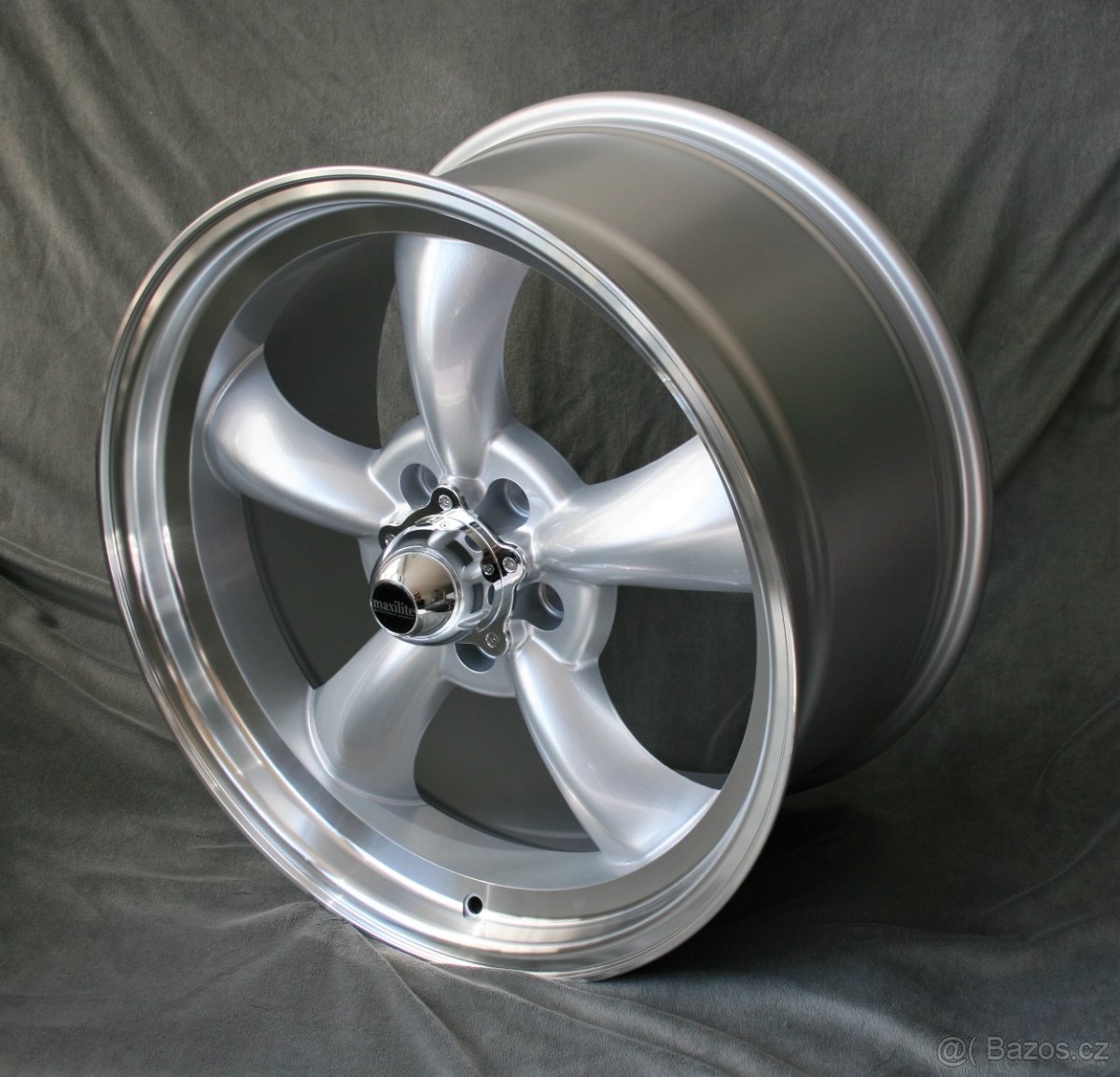 Kola 19" pro nový Ford Mustang, design Torque Thrust - 2