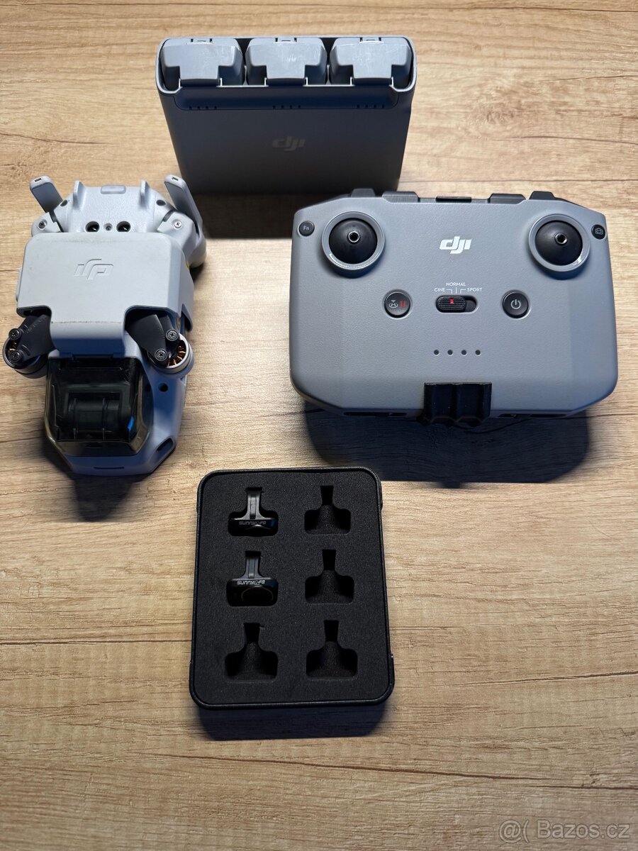 DJI Mini 2 Fly More Combo - 2