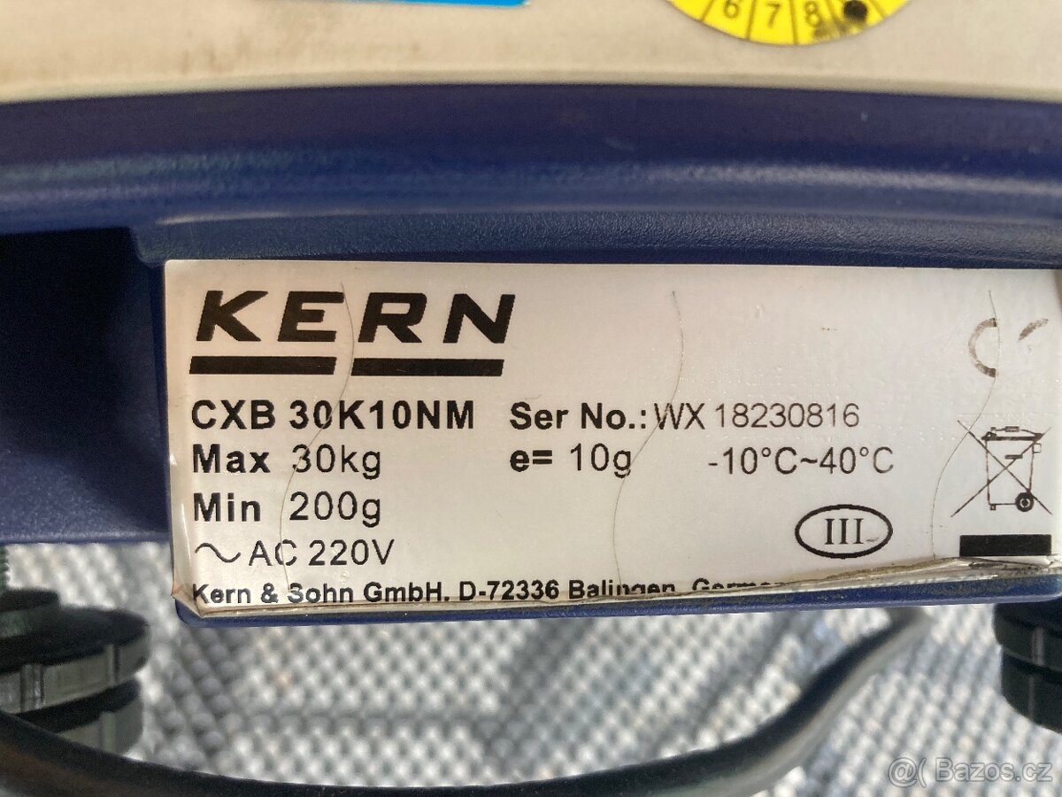 Počítací váha KERN CXB max. 30kg - 2