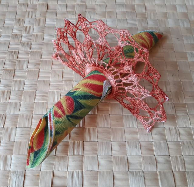 Háčkované vějíře - držáky ubrousků ke stolování 4 ks - 2