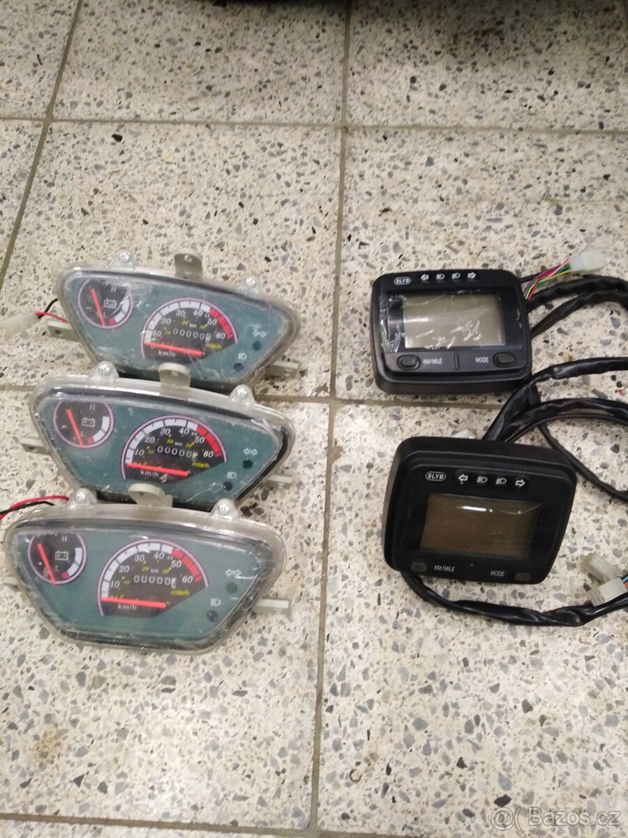 Tachometry a jiné na elektro skutry - 2