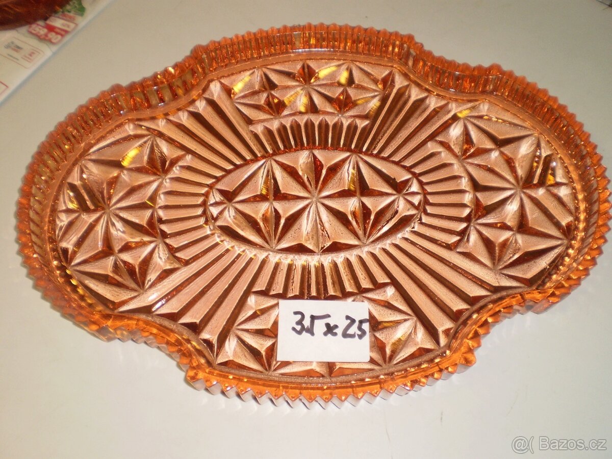 sklo - tác kulatý a oval hranatý - oranžové zbarvení- nové - 2