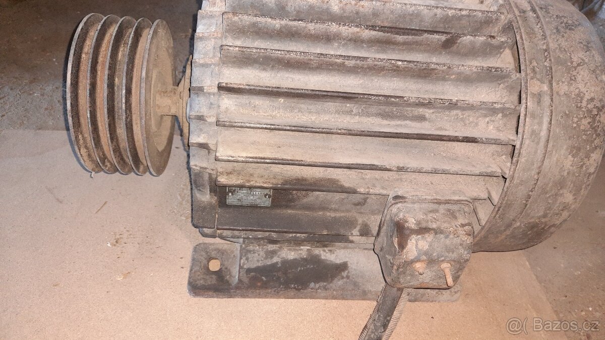 motor 7,5 kW- kotoučová pila - 2