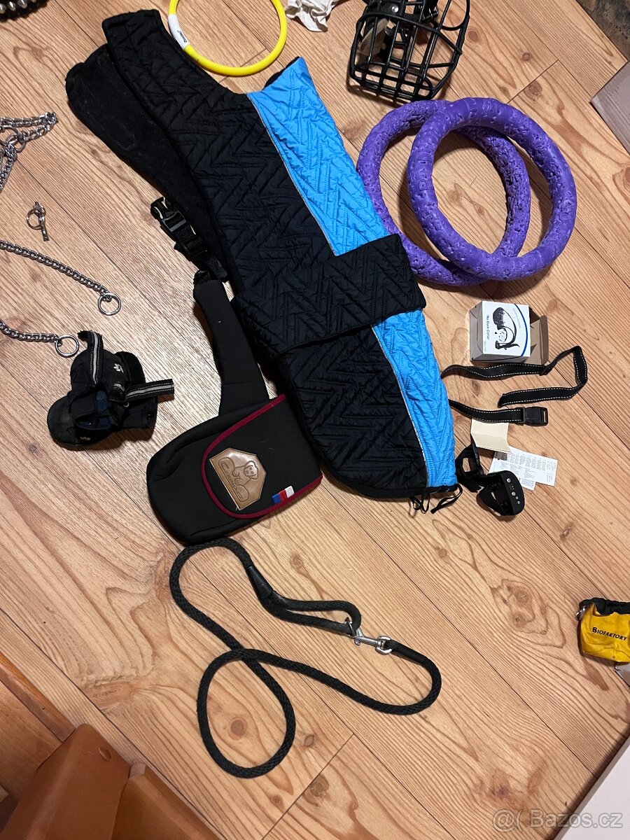 Věci na psa +- 30 kg - 2