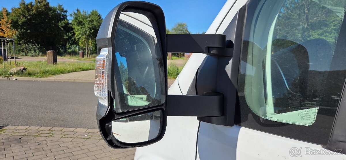 Prodložené zpětné zrcátko - 2