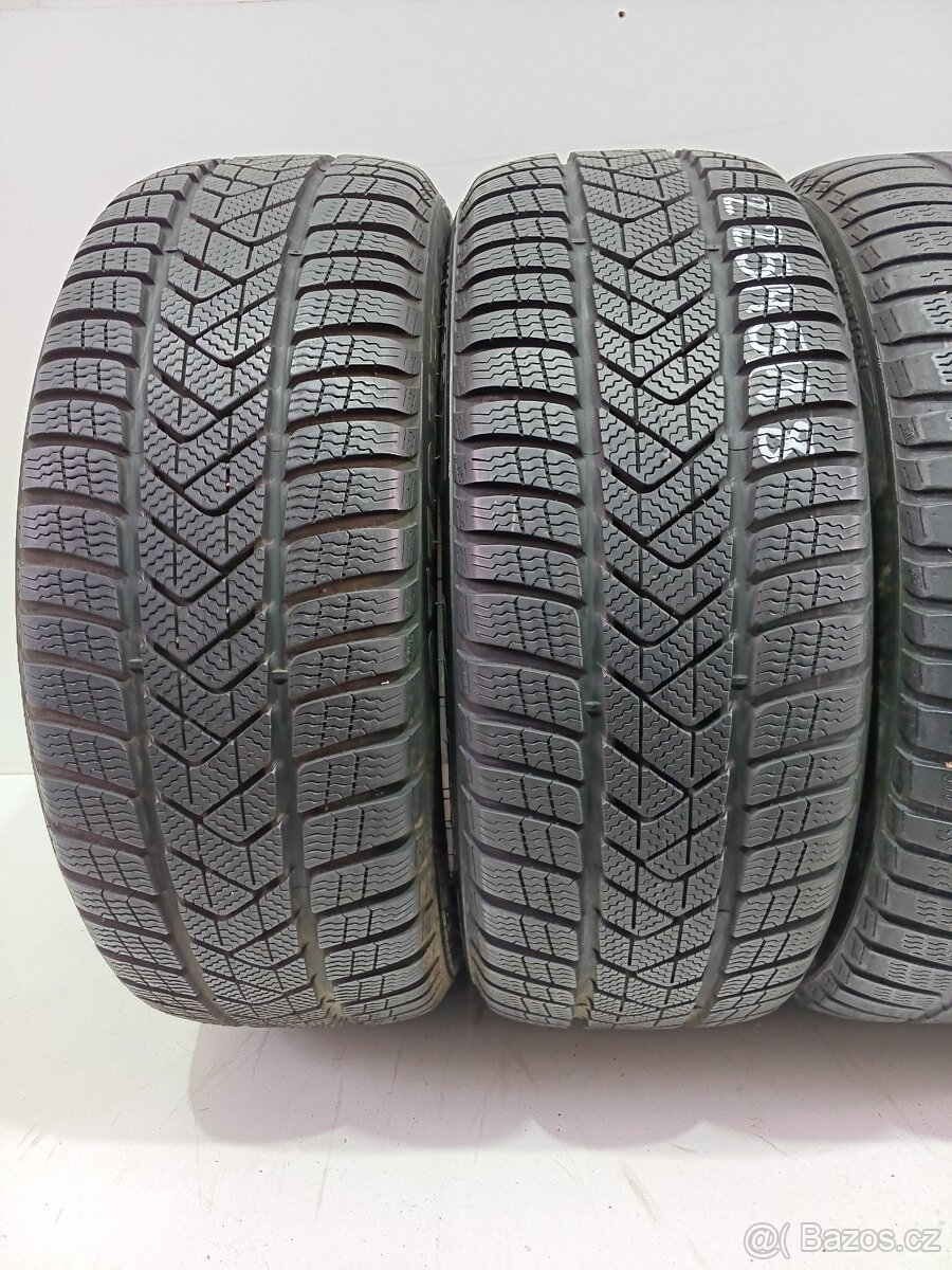 Zimní pneu 225/45/18 Pirelli - 2