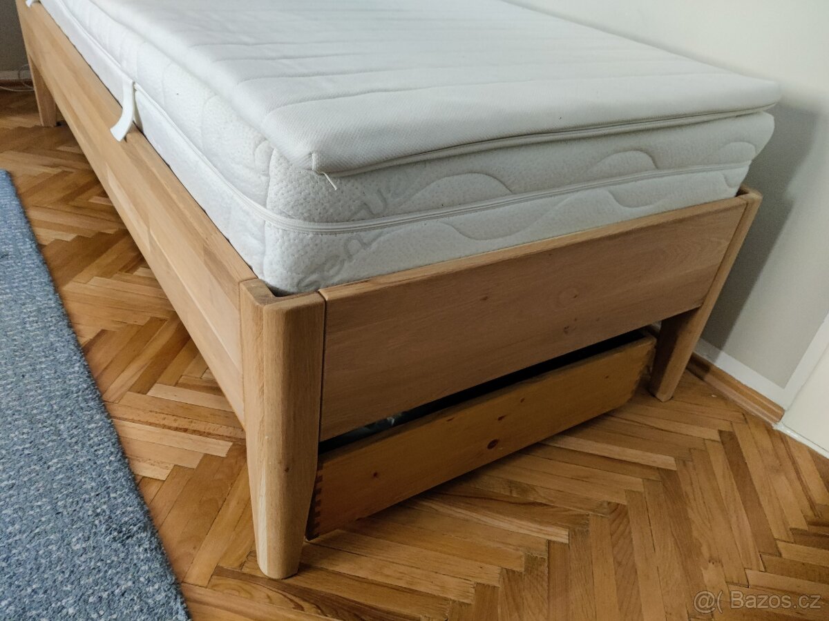 Dřevěná postel 90200 + špičková matrace Sensapol - 2