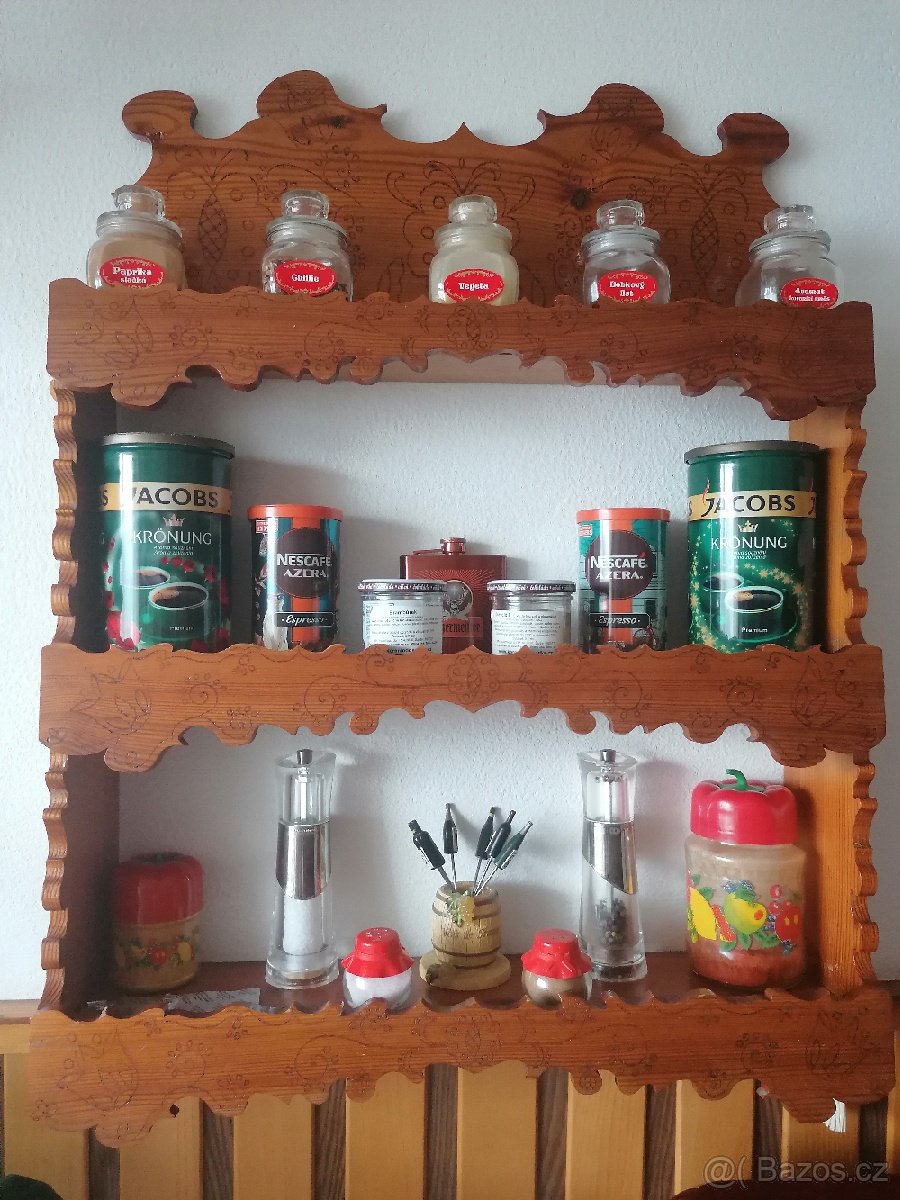 Dřevěné poličky - 2