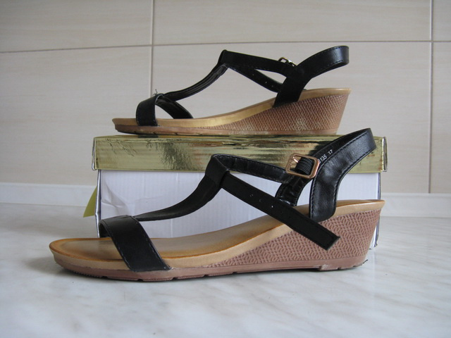 Sandálky na klínku - 2