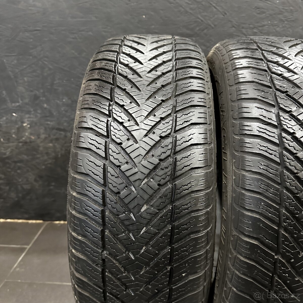 2ks pneu GoodYear 195/55/16 87H RunFlat - 2