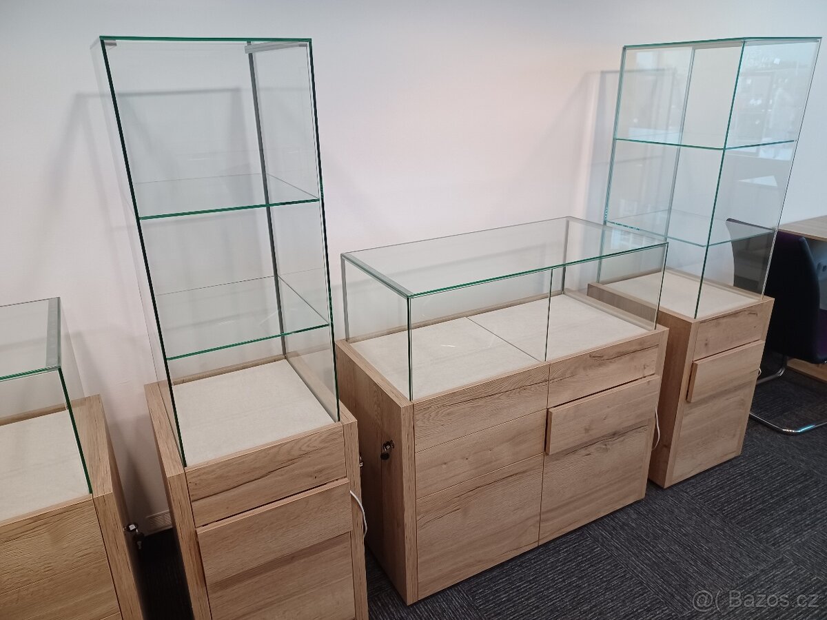 KANCELÁŘSKÝ NÁBYTEK - VITRÍNY - 2