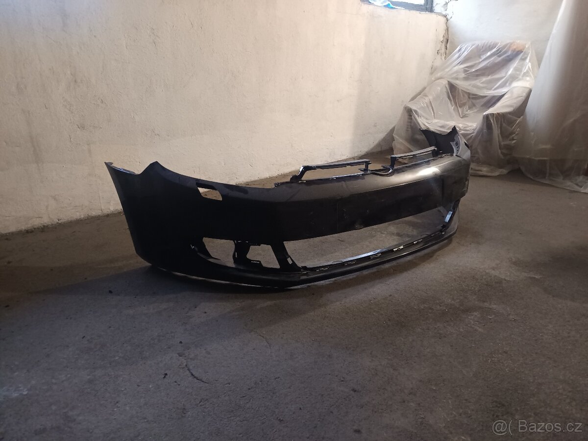 Volkswagen Golf 6 přední nárazník - 2
