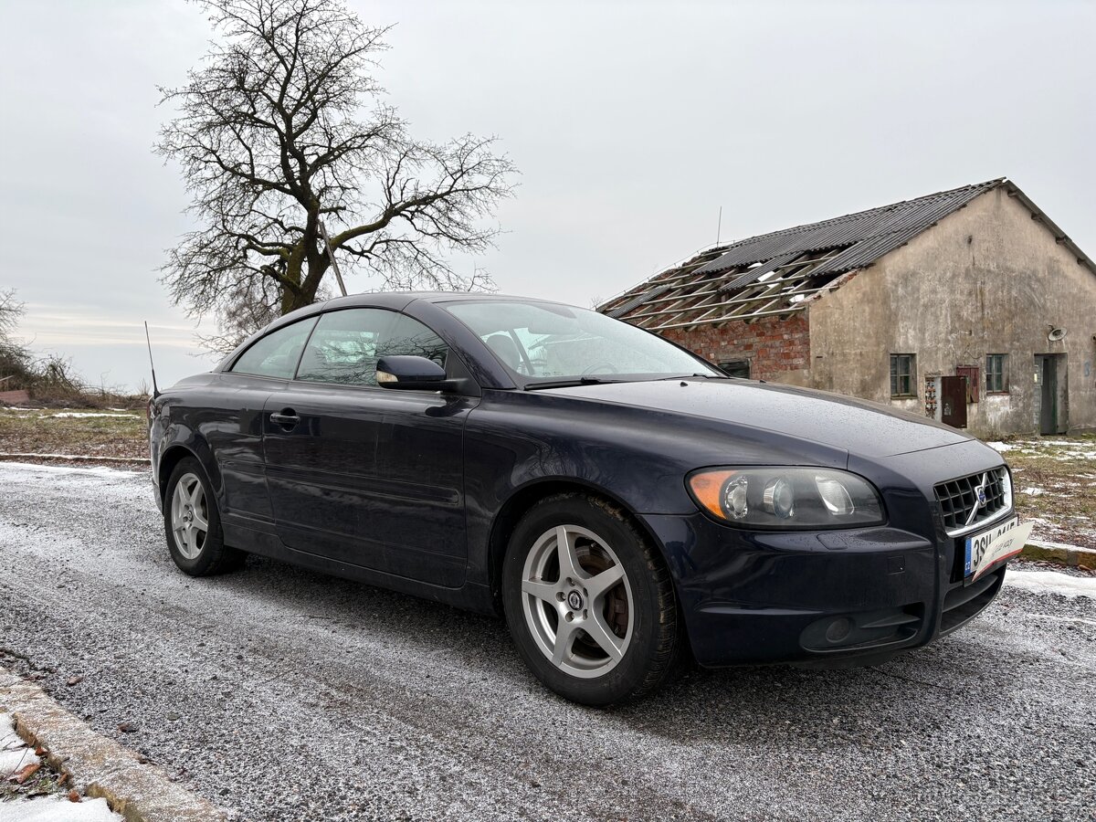 Prodám Volvo C70 cabrio 2.4i V5 103kw - 2