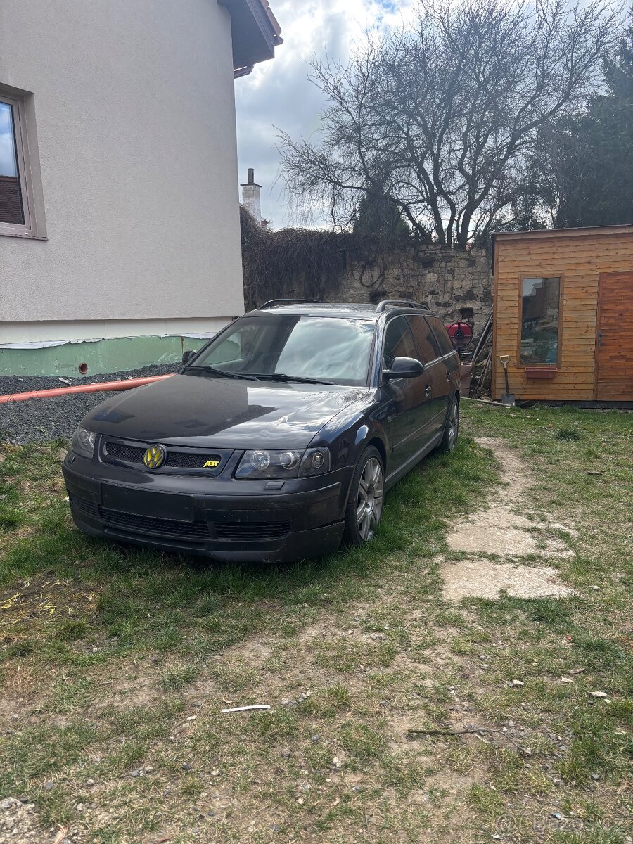 Volkswagen Passat - 2